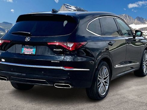 Used 2022 Acura MDX SH-AWD w/ Advance Package image 2