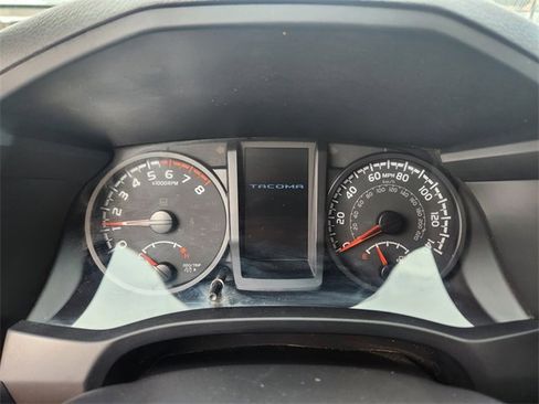 Used 2022 Toyota Tacoma SR image 22