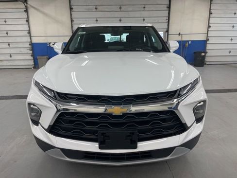 Used 2025 Chevrolet Blazer LT image 9