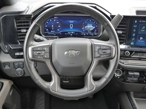 Used 2025 Chevrolet Silverado 2500 ZR2 w/ Technology Package AWD/4WD image 38