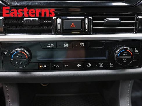Used 2024 Nissan Pathfinder SV AWD/4WD image 20