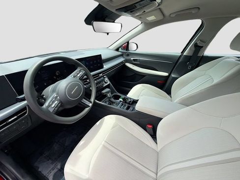 Certified 2025 Hyundai Sonata SE FWD image 20