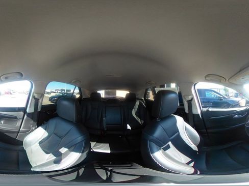 Used 2023 Buick Envision Essence image 42