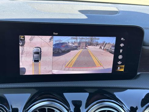 Used 2022 Mercedes-Benz A 220 4MATIC image 33
