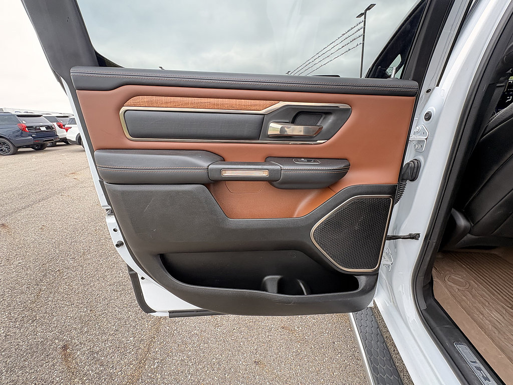 Used 2021 RAM 1500 Longhorn AWD/4WD image 17