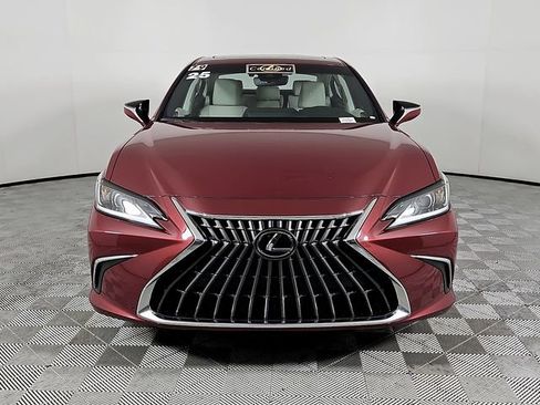 Used 2025 Lexus ES 350 w/ Premium Package FWD image 2