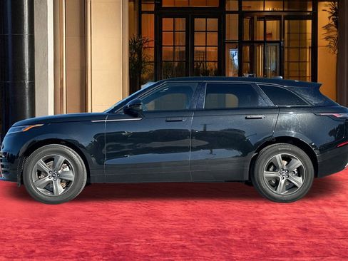 Used 2025 Land Rover Range Rover Velar Dynamic SE image 3