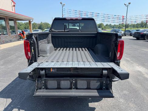 Used 2021 GMC Sierra 1500 Denali w/ Denali Ultimate Package AWD/4WD image 8
