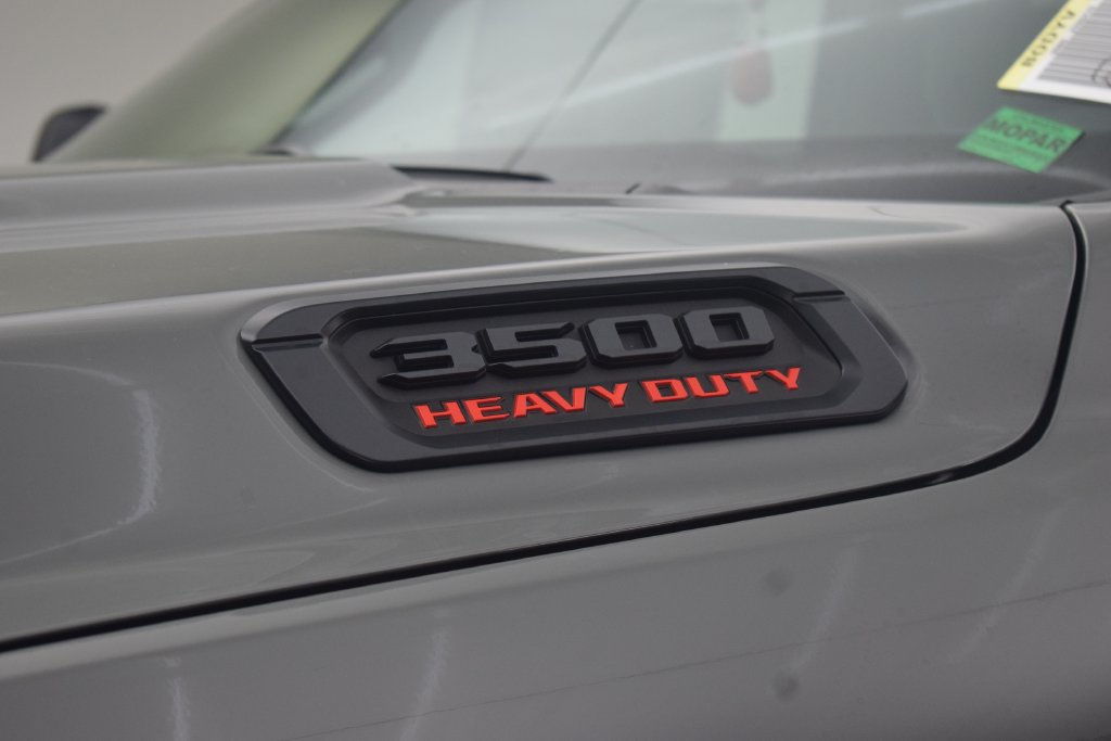 New 2026 RAM 3500 Tradesman AWD/4WD image 17