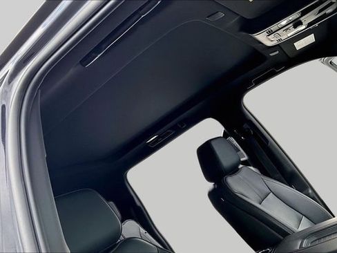 Certified 2023 Chevrolet Suburban RST AWD/4WD image 28