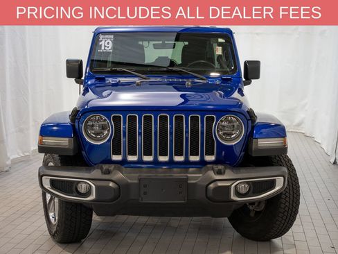 Used 2019 Jeep Wrangler Unlimited Sahara AWD/4WD image 2