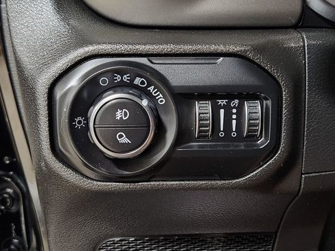 Used 2021 Jeep Gladiator Rubicon image 42