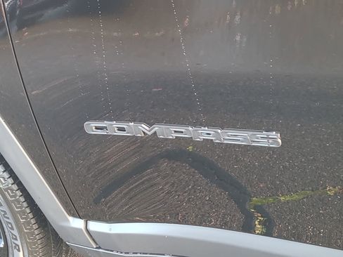 New 2026 Jeep Compass Latitude AWD/4WD image 15