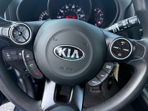 Used 2019 Kia Soul + FWD image 23