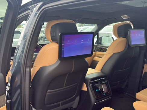 Used 2025 Cadillac Escalade IQ Sport 2 AWD/4WD image 32
