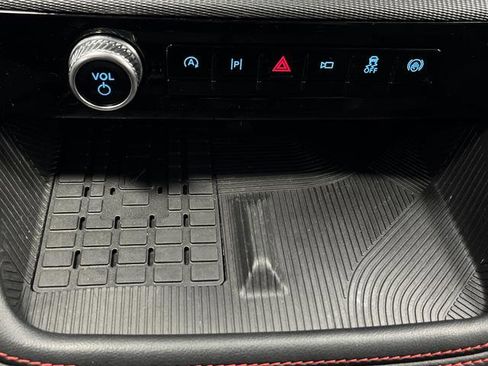 Used 2025 Ford Explorer ST-Line w/ Premium Package image 26