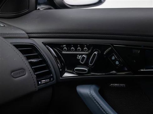Used 2024 Jaguar F-TYPE R AWD/4WD image 27