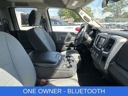 Used 2024 RAM 1500 Classic SLT AWD/4WD image 2