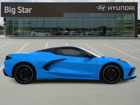 Used 2025 Chevrolet Corvette Stingray Preferred Conv w/ Z51 Performance Package RWD image 5