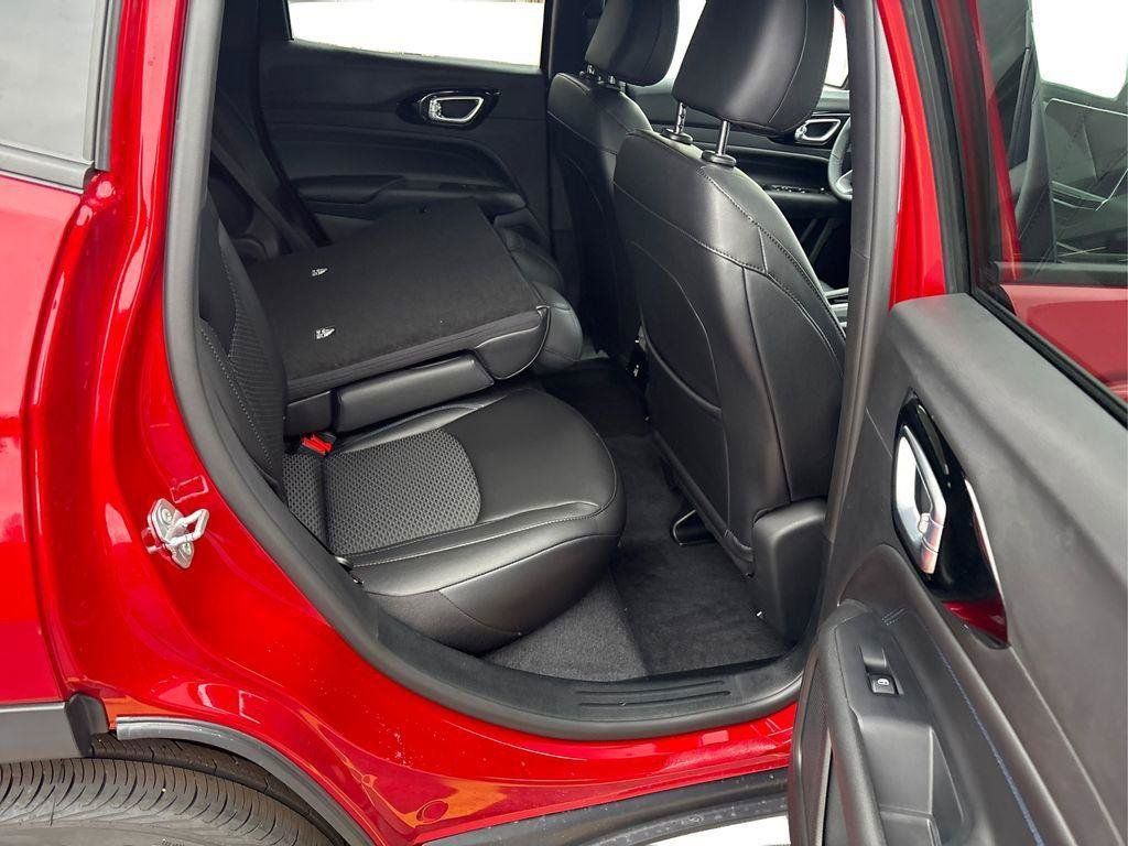 New 2026 Jeep Compass Latitude AWD/4WD image 20