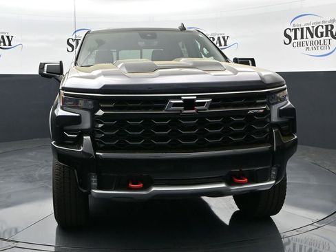 Used 2022 Chevrolet Silverado 1500 ZR2 w/ Technology Package image 2