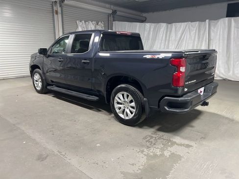 Used 2023 Chevrolet Silverado 1500 Custom image 5