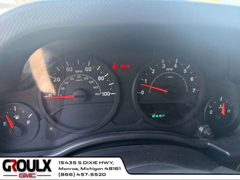 Used 2008 Jeep Wrangler X AWD/4WD image 15