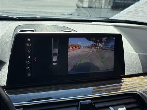 Used 2019 BMW 530i image 50