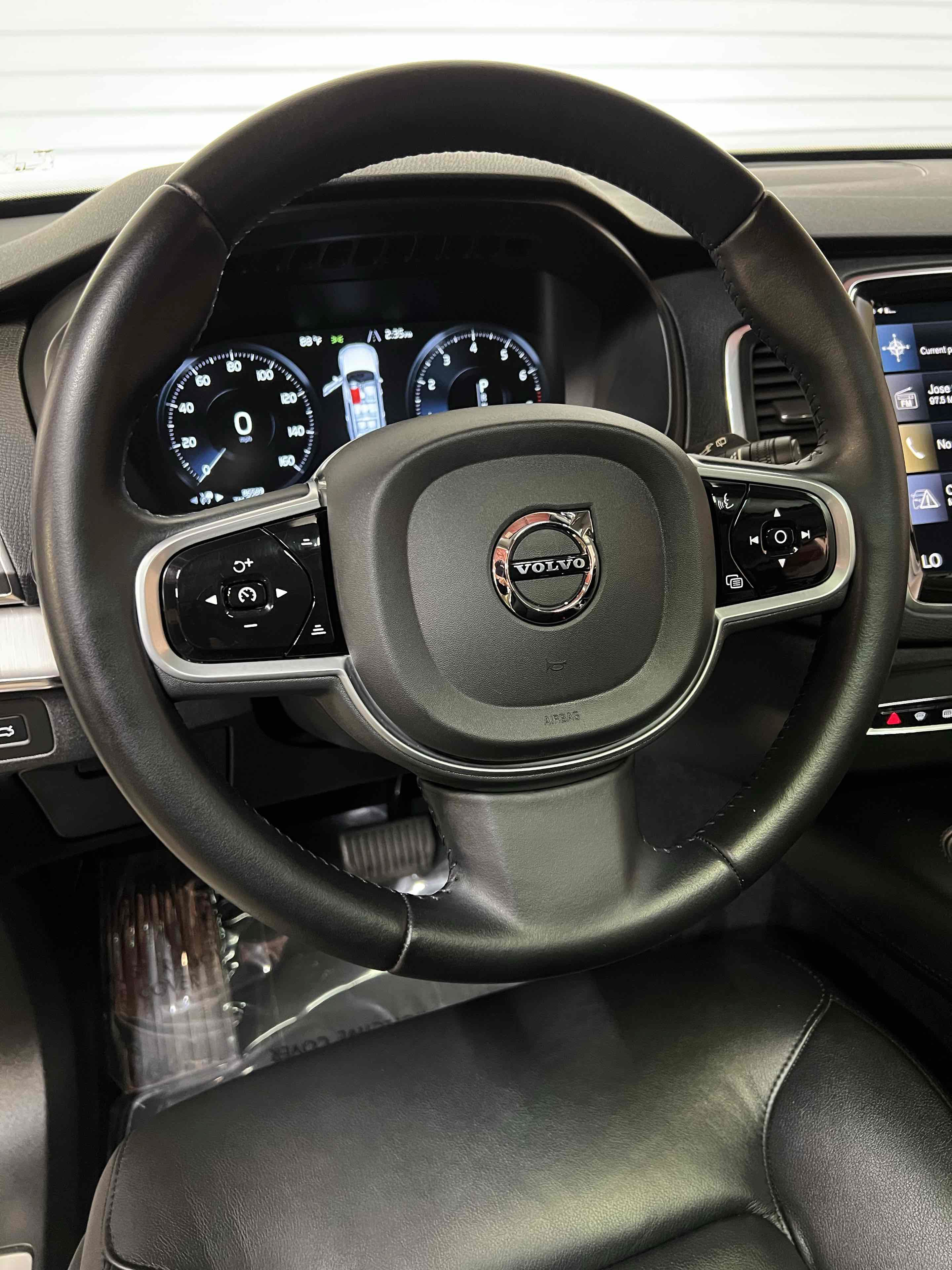 Used 2022 Volvo XC90 T5 Momentum AWD/4WD image 28