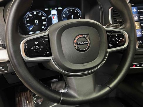 Used 2022 Volvo XC90 T5 Momentum AWD/4WD image 28
