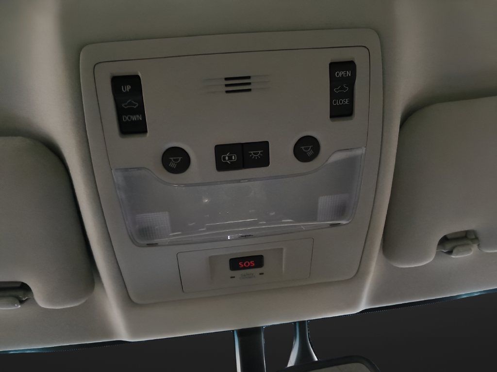 Used 2014 Lexus ES 350 w/ Luxury Package FWD image 24