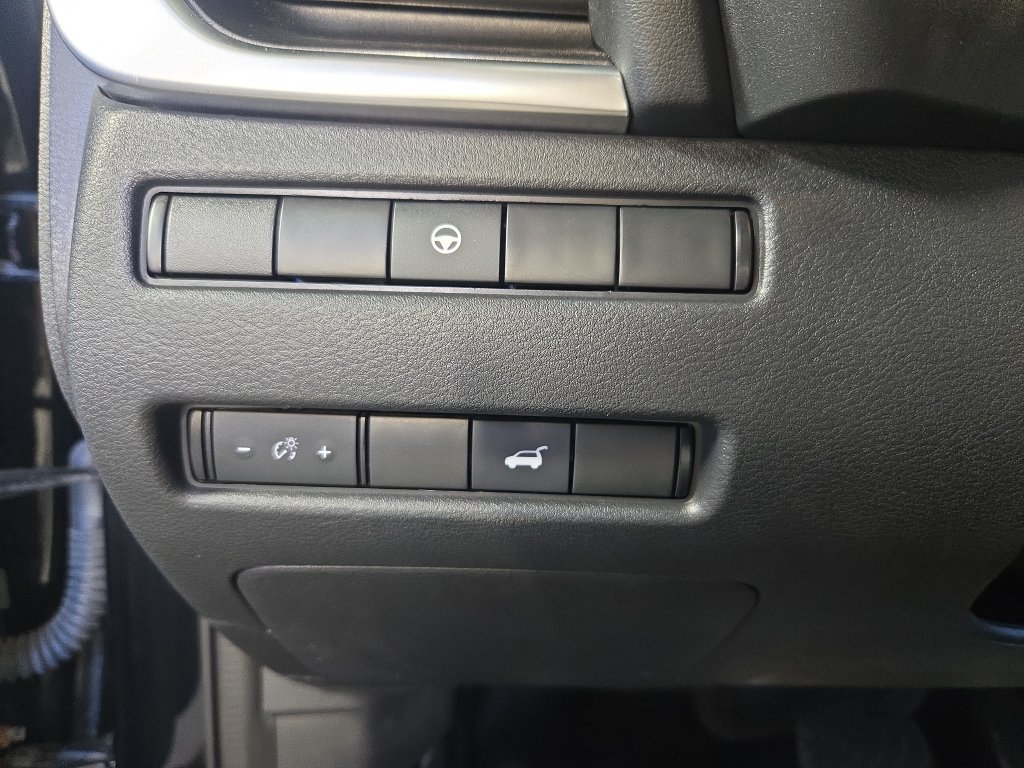 Used 2021 Nissan Rogue SV AWD/4WD image 29