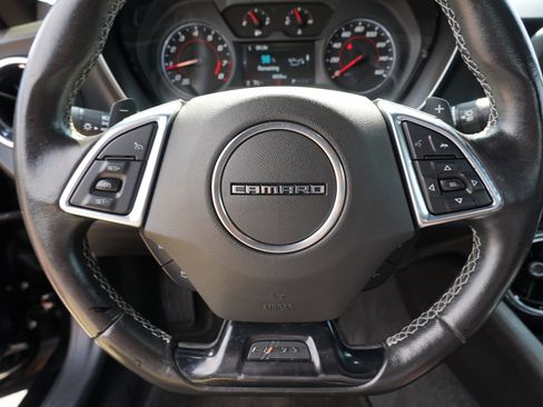 Used 2017 Chevrolet Camaro LT RWD image 30