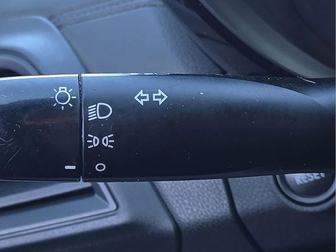 Used 2018 Subaru Crosstrek 2.0i AWD/4WD image 16