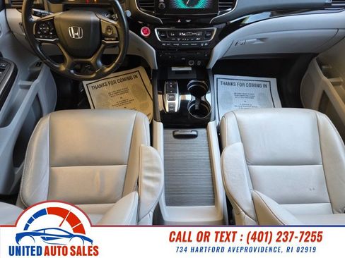 Used 2020 Honda Pilot Touring image 16