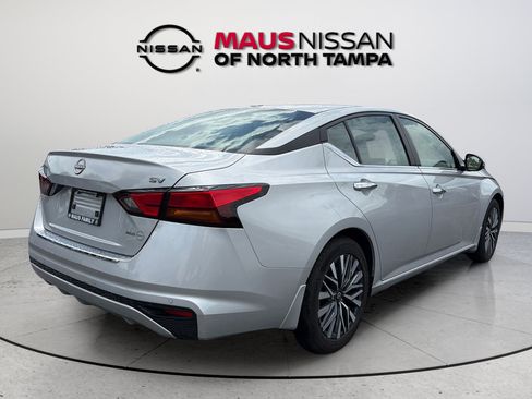 Certified 2023 Nissan Altima 2.5 SV FWD image 8
