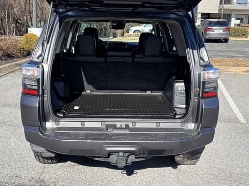 Used 2020 Toyota 4Runner SR5 Premium image 7