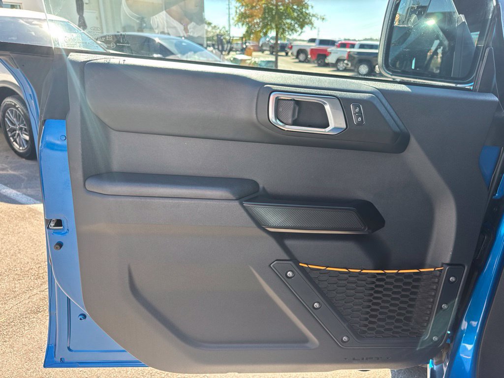 Used 2024 Ford Bronco Badlands AWD/4WD image 39