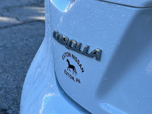 Used 2022 Toyota Corolla LE image 9