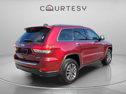 Used 2021 Jeep Grand Cherokee Limited image 3