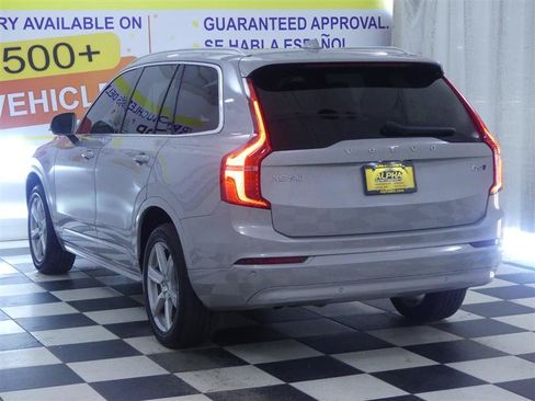 Used 2023 Volvo XC90 B5 Core AWD/4WD image 5