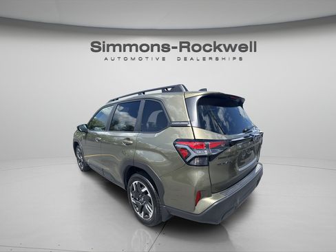 Used 2025 Subaru Forester Premium w/ Protection Package (1PH) AWD/4WD image 3