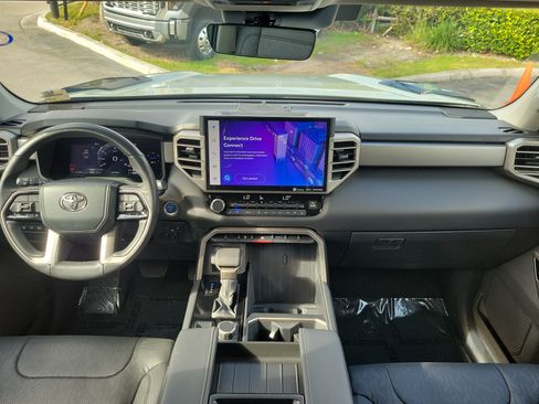 Used 2024 Toyota Tundra Limited image 16