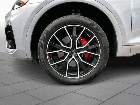 Certified 2025 Audi SQ5 Premium Plus w/ Premium Plus Package image 9