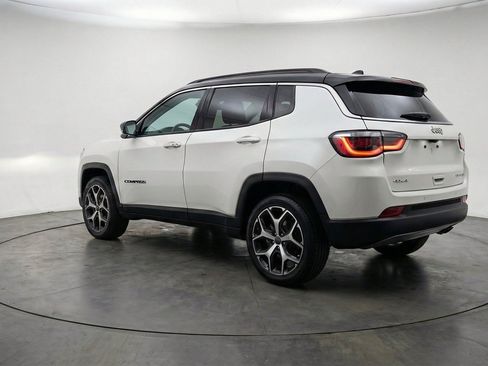 Used 2025 Jeep Compass Limited AWD/4WD image 6