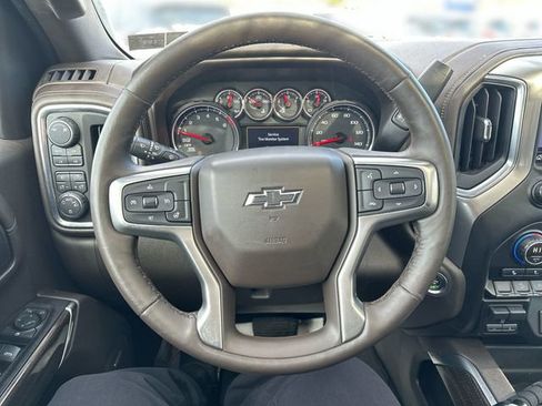 Used 2019 Chevrolet Silverado 1500 RST image 15