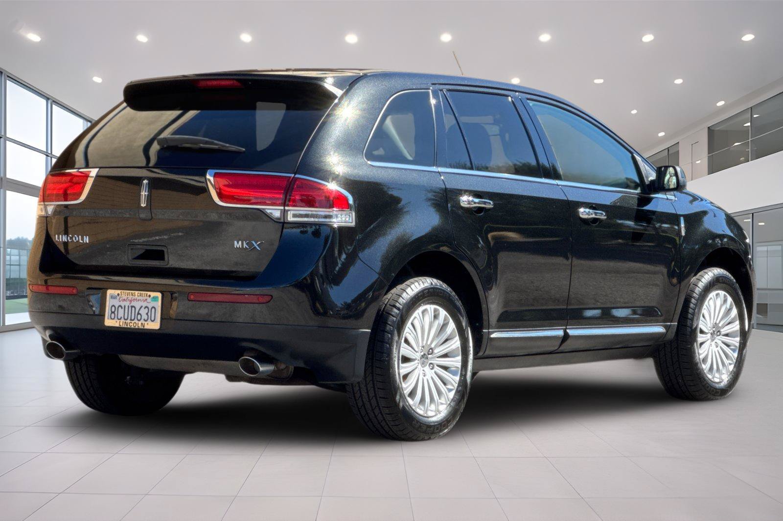 Used 2015 Lincoln MKX FWD image 4