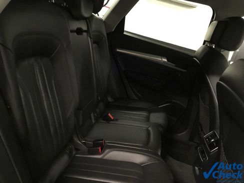 Used 2018 Audi Q5 2.0T Premium Plus w/ Premium Plus Package AWD/4WD image 32