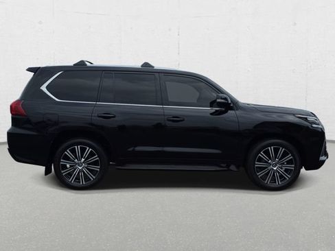 Used 2019 Lexus LX 570 4WD w/ Luxury Package image 4