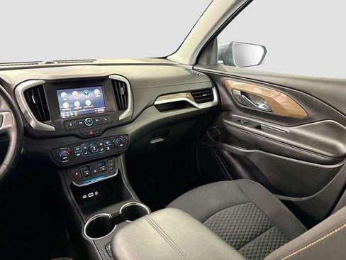 Used 2020 GMC Terrain SLE w/ Driver Convenience Package image 23